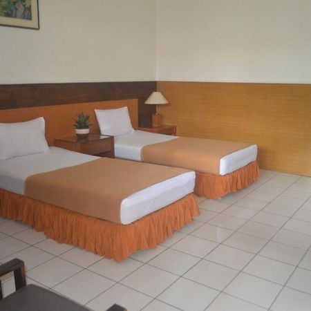 Hotel Aneka Baru Sleman  Exterior foto