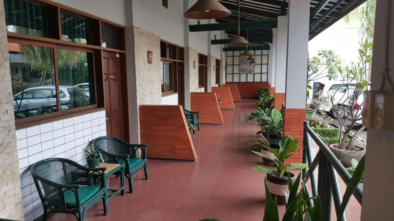 Hotel Aneka Baru Sleman  Exterior foto
